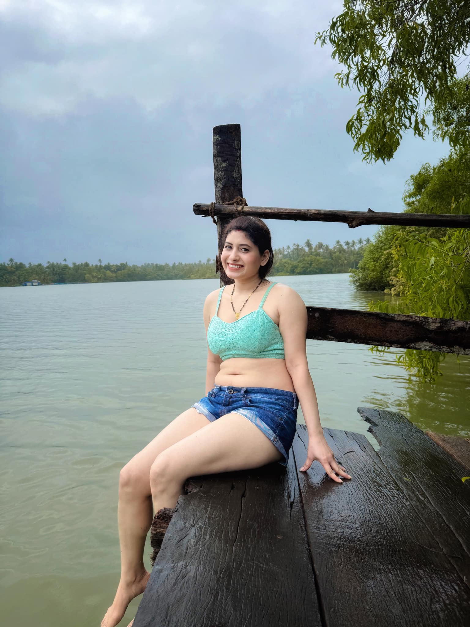 Renu Chandra Hot Photo Gallery Facebook Insta Hot Models Pics