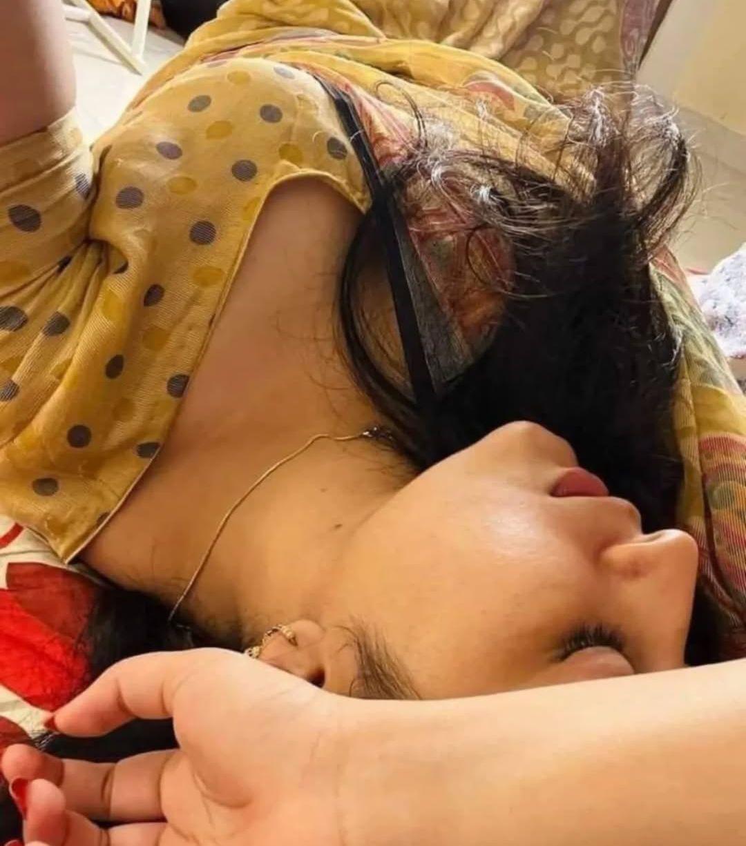 Todays Hot HD Sexy Saree Blouse Bikini Aunty Aunties Girls Models Pics Facebook Insta Threads Hot Models Gallery